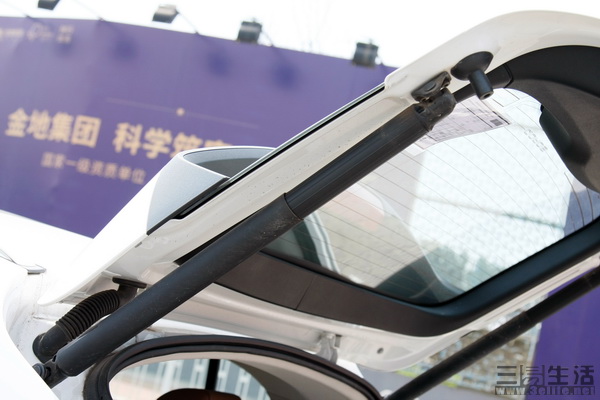 年轻人的第一台suv观致5,观致5suv功能介绍