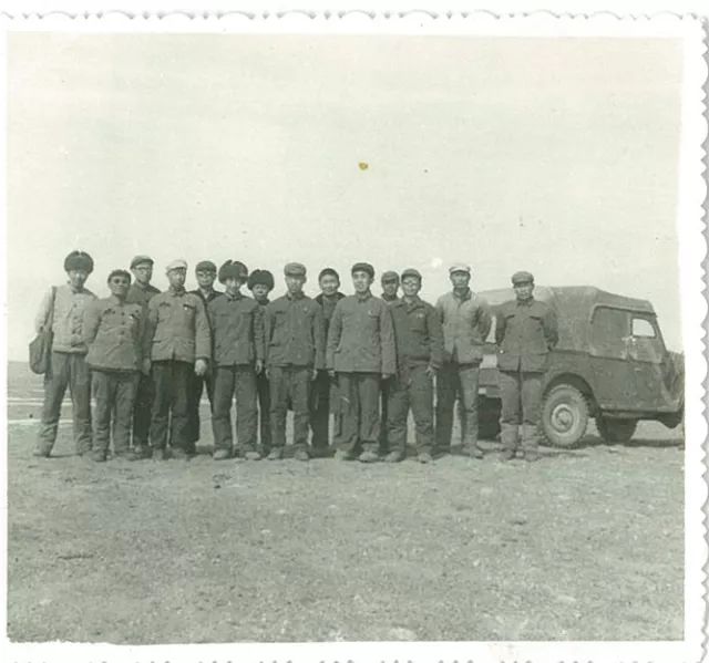 铁路勘测生活揭秘：在戈壁滩用沙子洗碗，在无人区与狗熊对峙