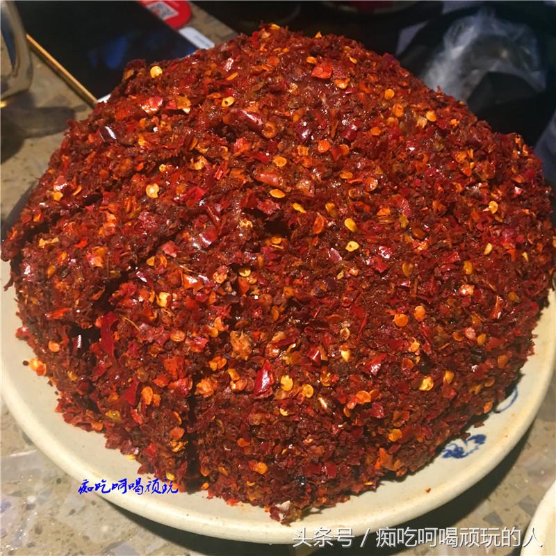 足球夜场景,足球之夜水吧