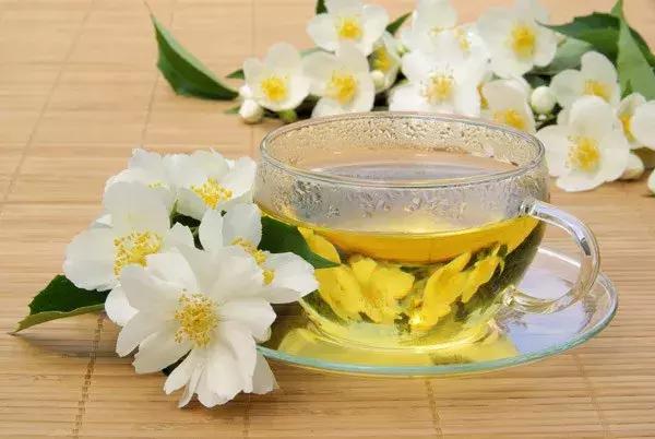 今日夏至愿所有的美好如夏而至,今日夏至留住一年中最诗意的时光