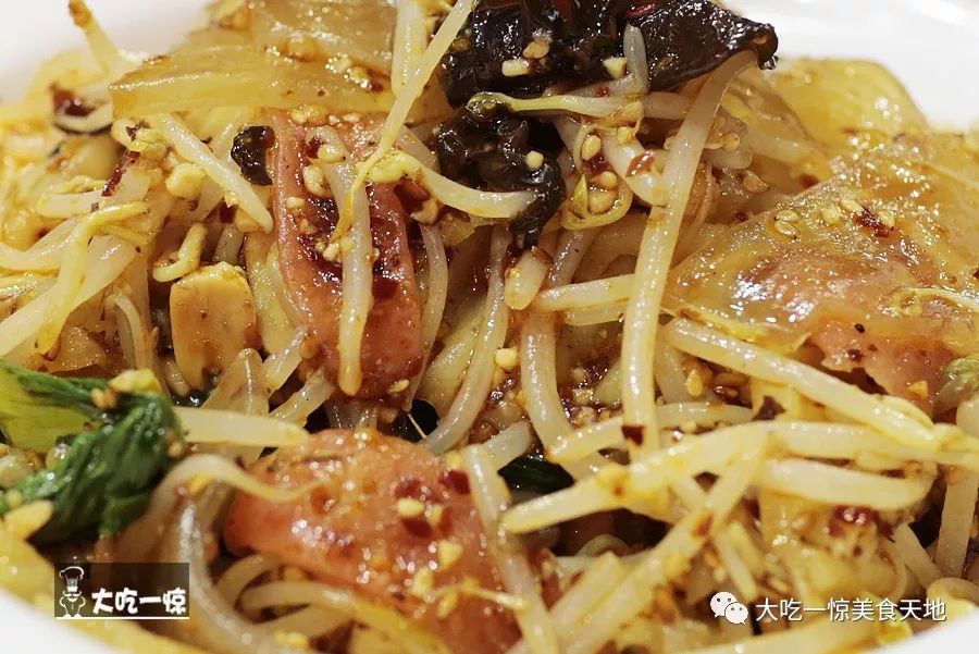 抚顺老店的麻辣拌香甜麻辣太解馋,抚顺麻辣拌里面有什么