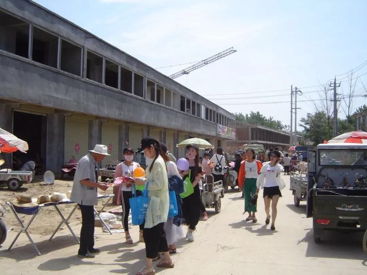 热闹的农村小院,八十年代农村集市