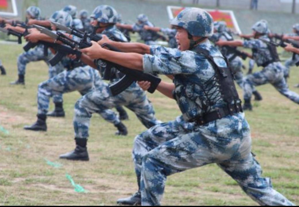 空降兵为什么死亡率那么高,怕死不当空降兵的意思