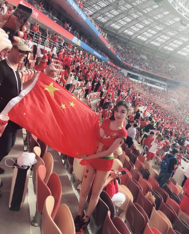 世界杯女球迷c罗,女球迷表白c罗