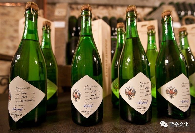 探索世界各地葡萄酒庄,探访世界酒庄