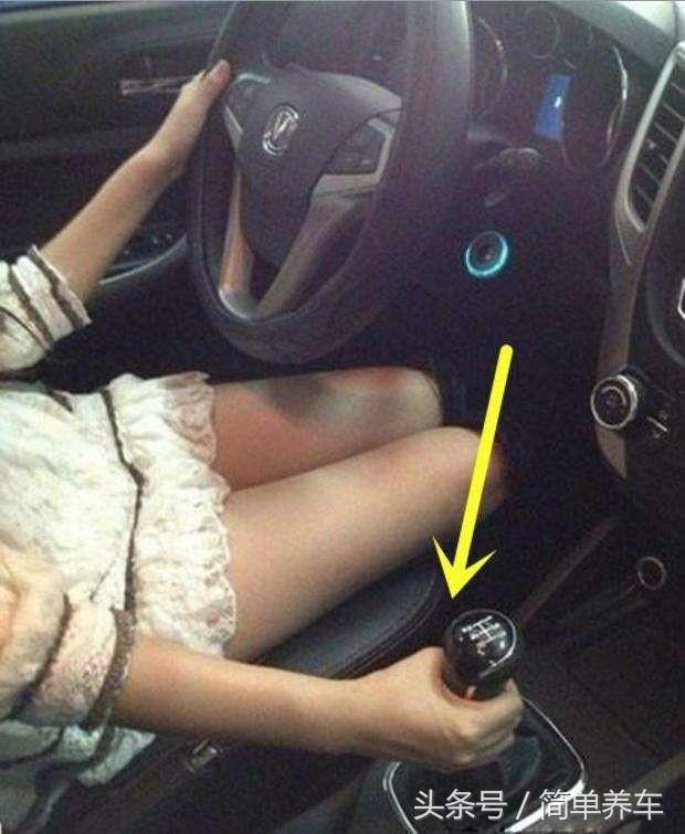 手动挡挂倒挡怎么走,给你一辆车