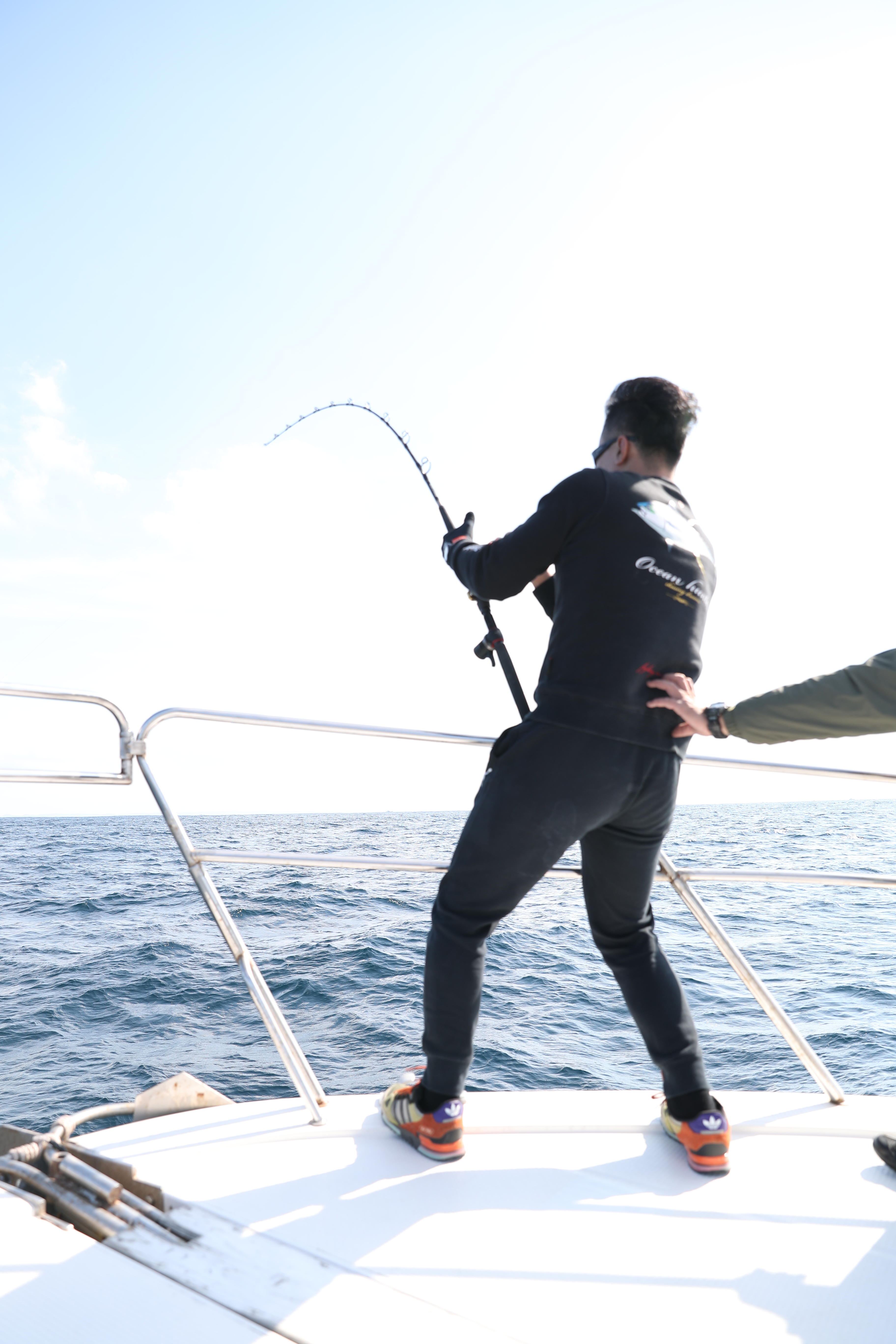 日本海域竟有此等巨物，钓鱼人还等什么？快点集结来消灭它们