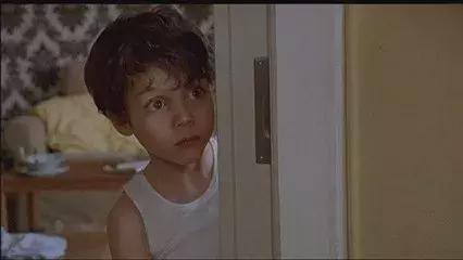 高压力夫妻分床睡好吗,40岁夫妻分床睡对孩子影响