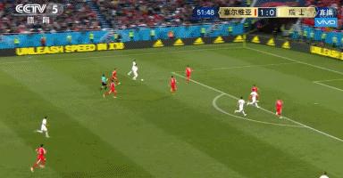 沙里奇千里走单骑绝杀，瑞士2比1胜塞尔维亚，末轮死磕巴西