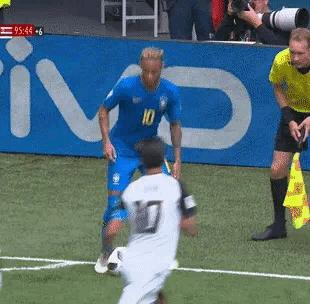 实况足球内马尔彩虹过人怎么做,内马尔gif视频