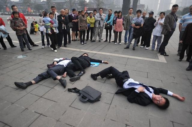 孩子高考考不上本科有什么出路,孩子高考家长不愿意怎么办