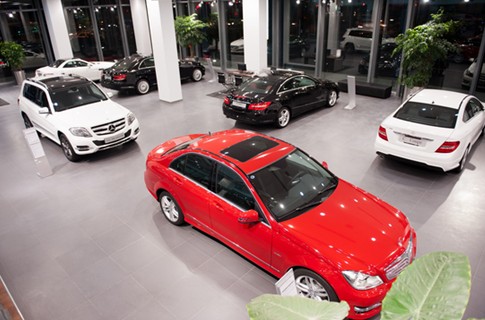 敢这么玩，这家汽车美容店老板疯了！