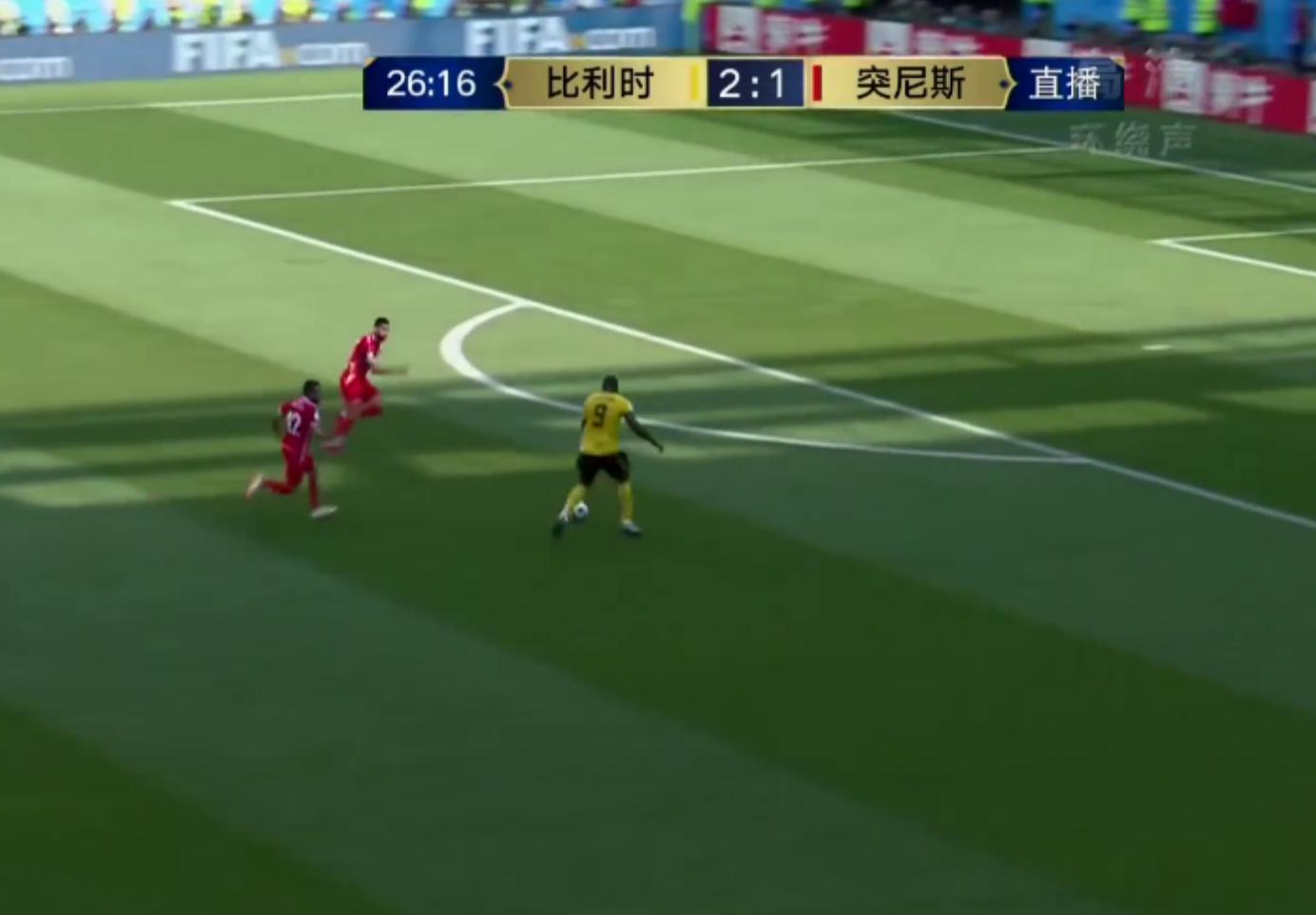 卢卡库给裁判拉伸,卢卡库失空门训练动作