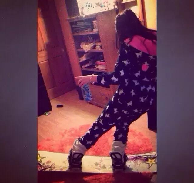 喝了“*身失**酒FourLoko“，请你不要奔向他的床