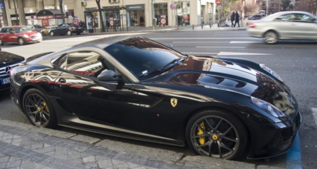 c罗豪宅豪车曝光,c罗豪车全部图片