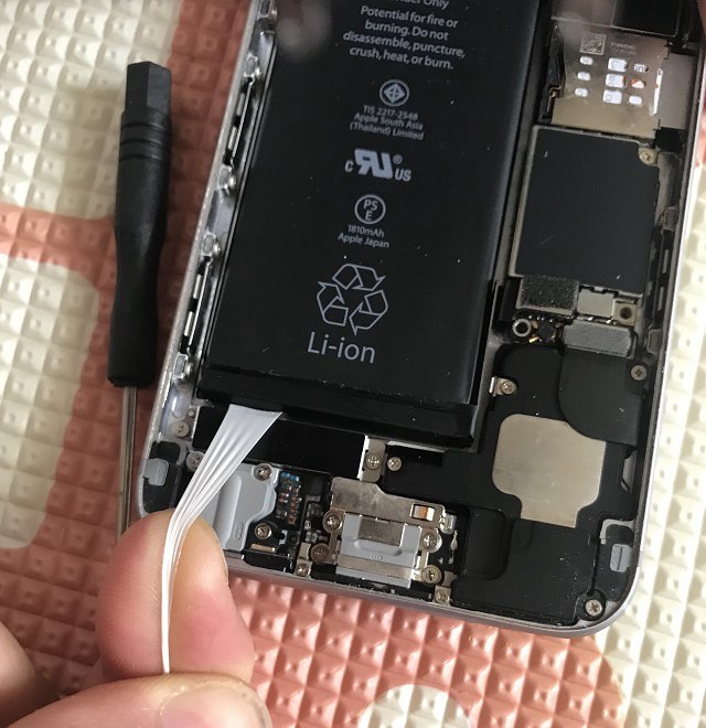 苹果iphone6splus换电池教程,苹果iphone6splus更换电池教程视频