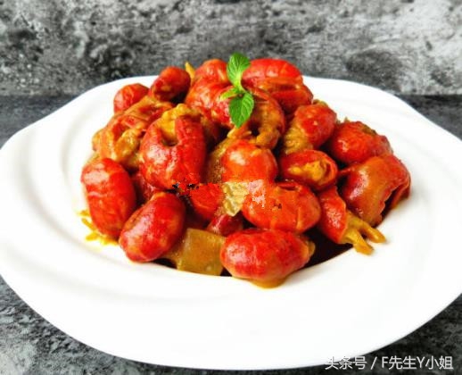 美味小龙虾的15种家常做法,大厨红烧小龙虾尾怎么烧最好吃