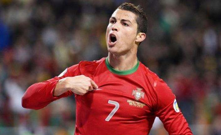 C罗霸气头槌闪电破门,“示爱”WEY表示已有VV7还想要P8