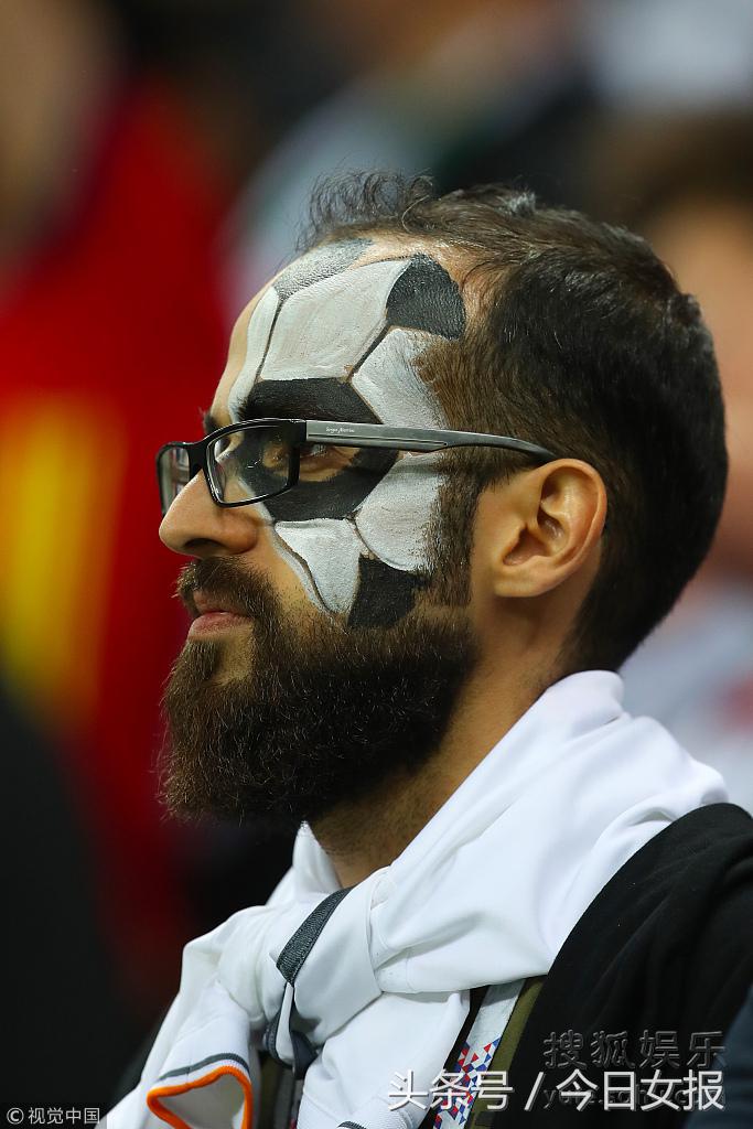 头顶“球场”化“猫”妆,“变相怪杰”满场飞,世界杯球迷谁最强