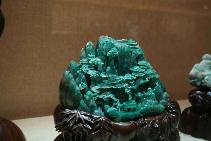 河南南阳独山玉,独山玉最漂亮的颜色