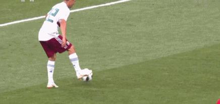 韩国队足球世界杯犯规小合集,02年世界杯韩国队犯规集锦