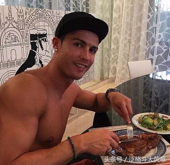 C罗为献血不纹身，150万卖了金靴，他踢球厉害！其实做公益也无敌