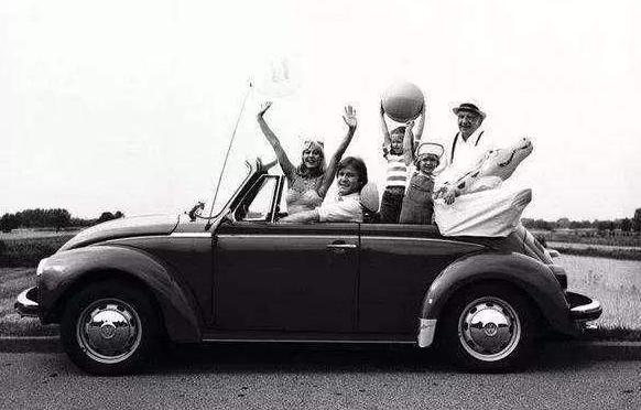 相亲其实不用租玛莎拉蒂，70岁的甲壳虫，保时捷之母，拉风有情怀