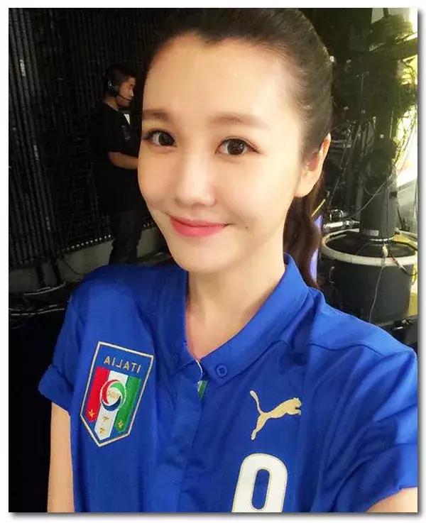 世界杯女球迷素材,世界杯女球迷翻译