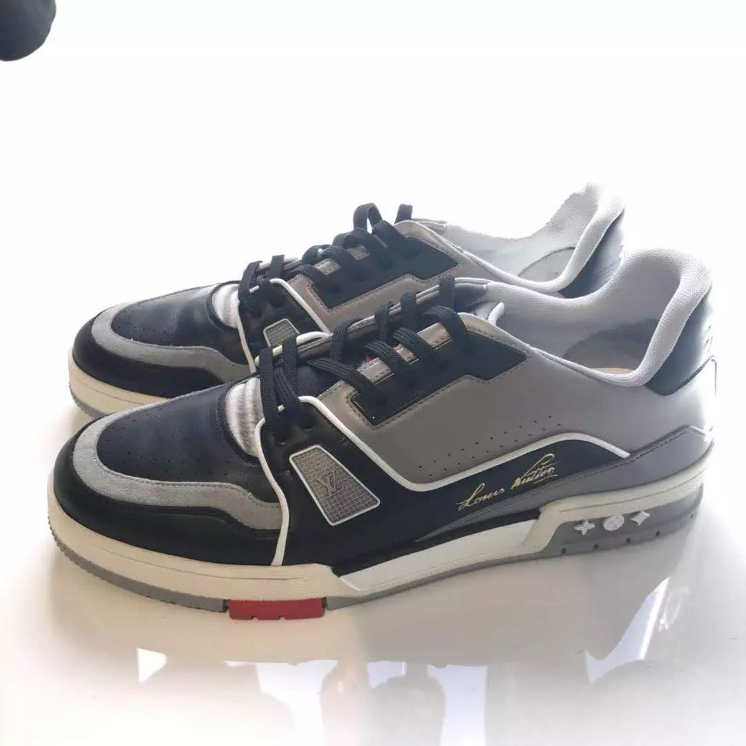 virgil穿黑蝉翼,virgil第一款lv