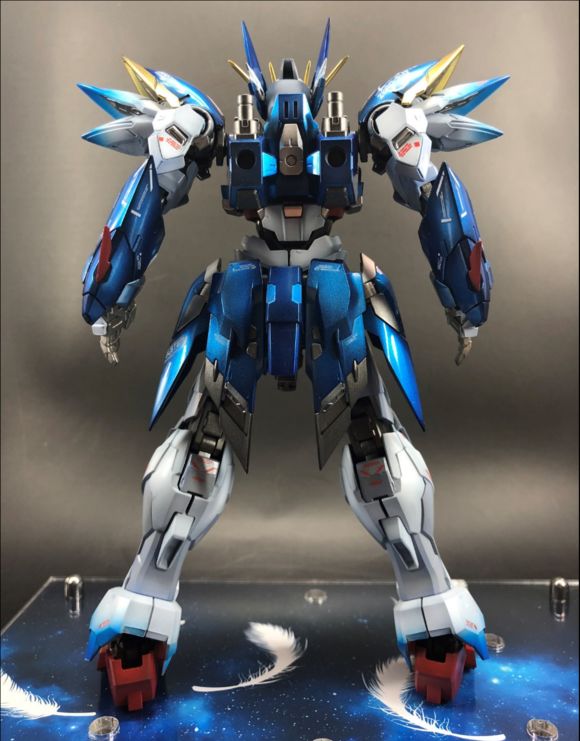 佳作：炒冷饭的阿迪达斯hirm飞翼高达，老衲作品