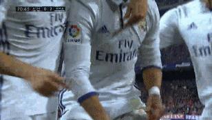 c罗为什么37岁还可以踢球,c罗为献血从不纹身