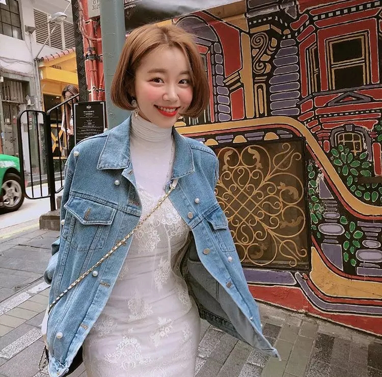 别人的大胸成累赘，平胸成烦恼，我这样穿，随意都好看