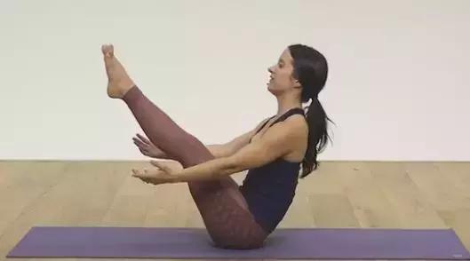 收腹每天必练8个动作,最瘦小腹的燃脂动作