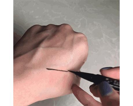 法国丝芙兰美女,外国加油站的女孩加油