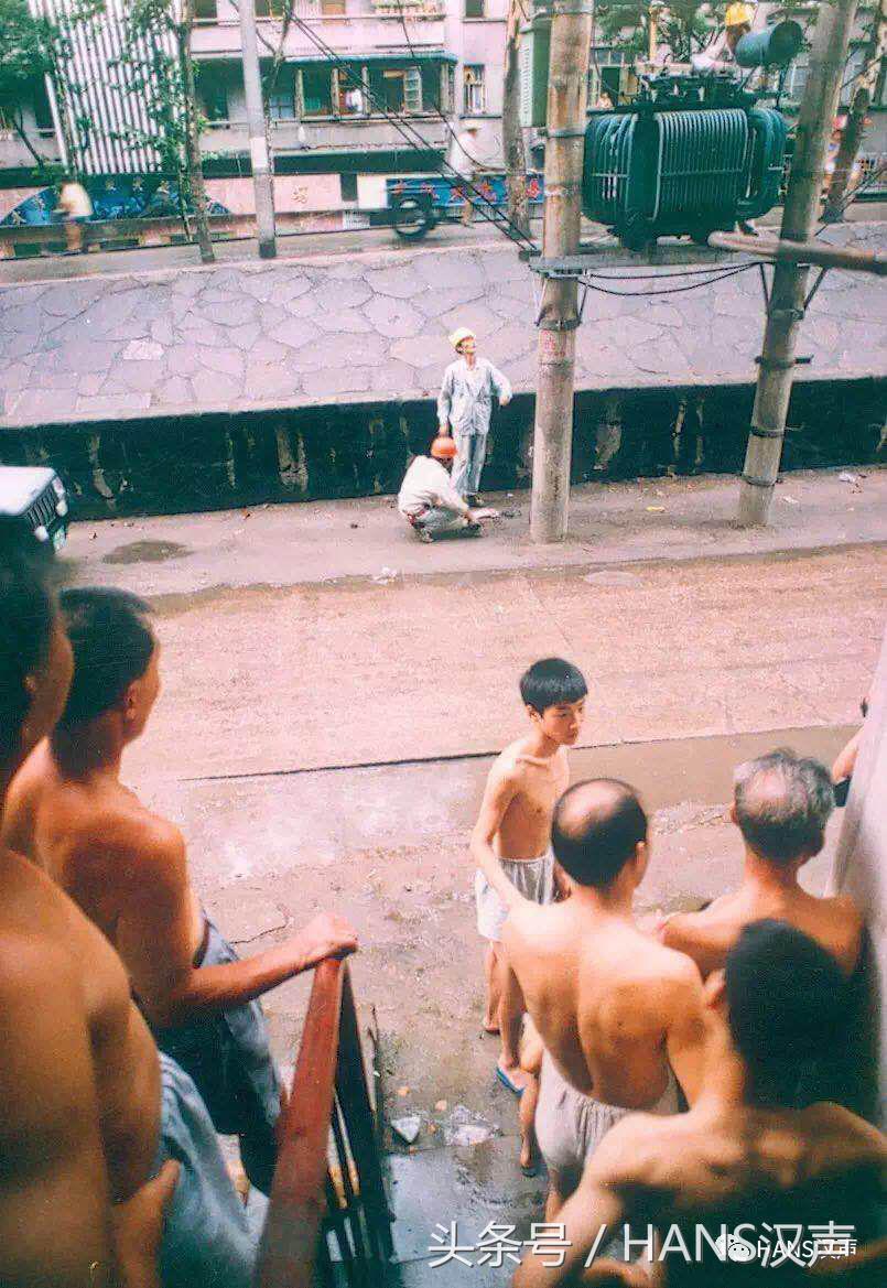 武汉银矿｜看看生你之前的爸妈，过得多潇洒？