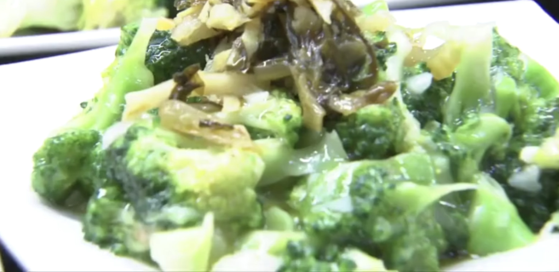 梅西竟是梅菜西兰花？C罗谐音“吸螺”！国足这道菜简直黑暗料理