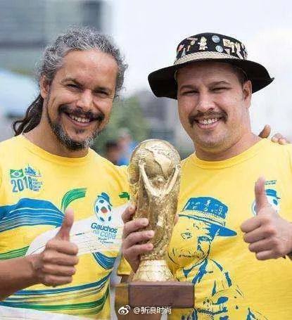 实况足球第一女玩家,2024世界杯中国足球现场美女