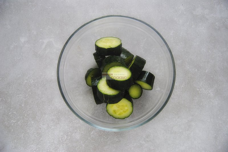 原来苦瓜汁这么好喝,夏天鲜榨苦瓜汁的做法