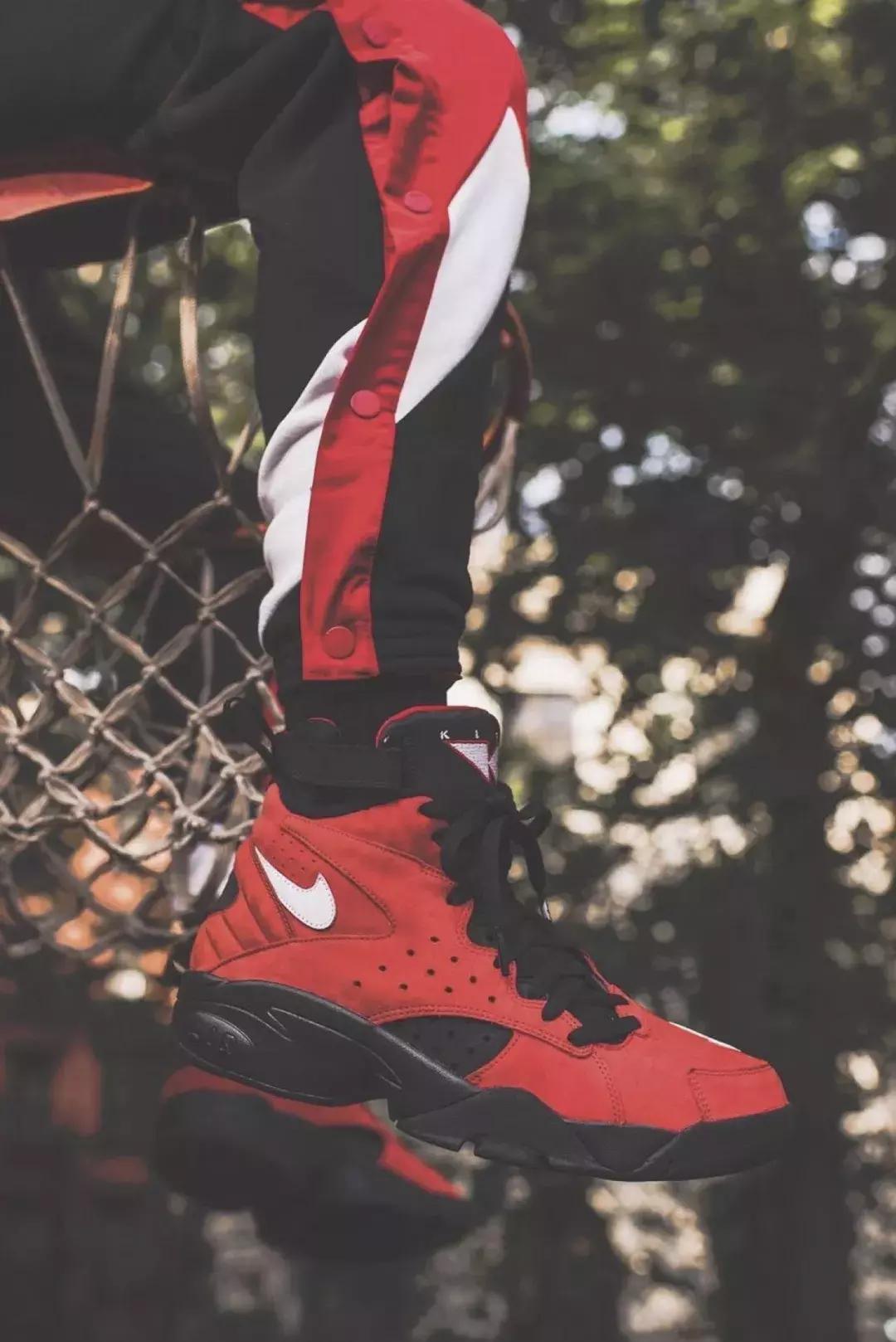 连鞋贩子都没能想到，这双鞋能成为CT16中「倒闭」的例外