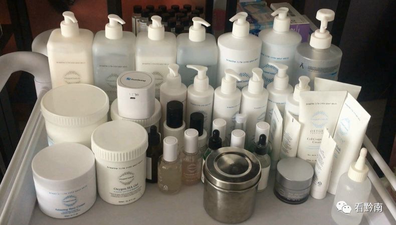 都匀市纹眉,纹眉过敏起小疙瘩很痒图片