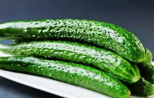黄瓜中有杀不死的寄生虫，这条谣言你信了吗？挑选黄瓜请注意