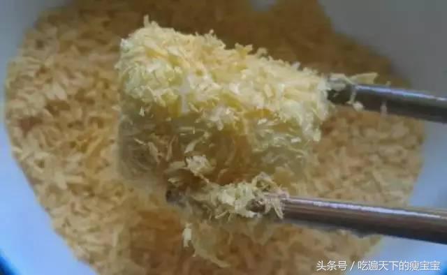 教大家在家制作面包糠,面包糠自制简单食物
