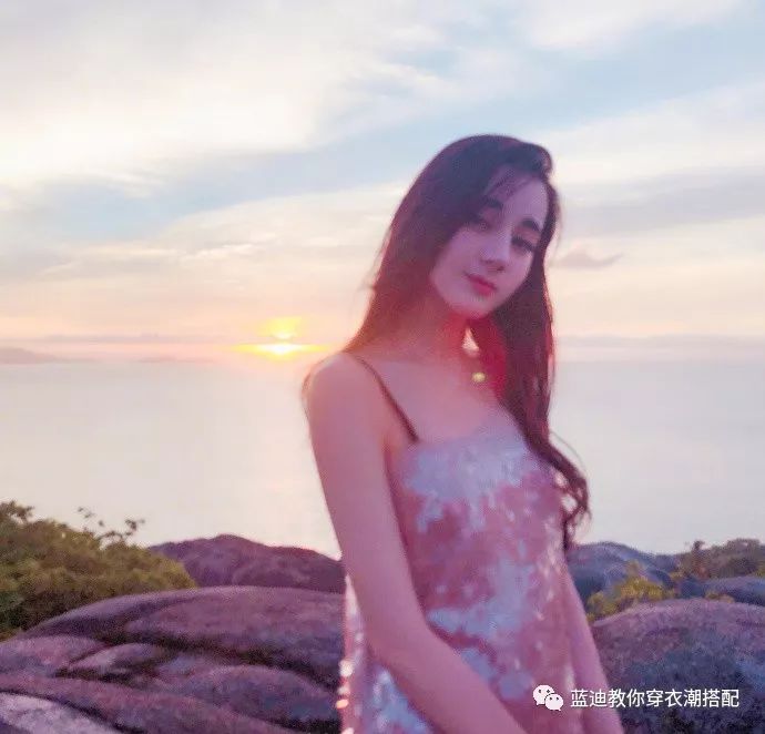 吴昕奚梦瑶快乐大本营完整版,吴昕吴宣仪综艺节目穿搭