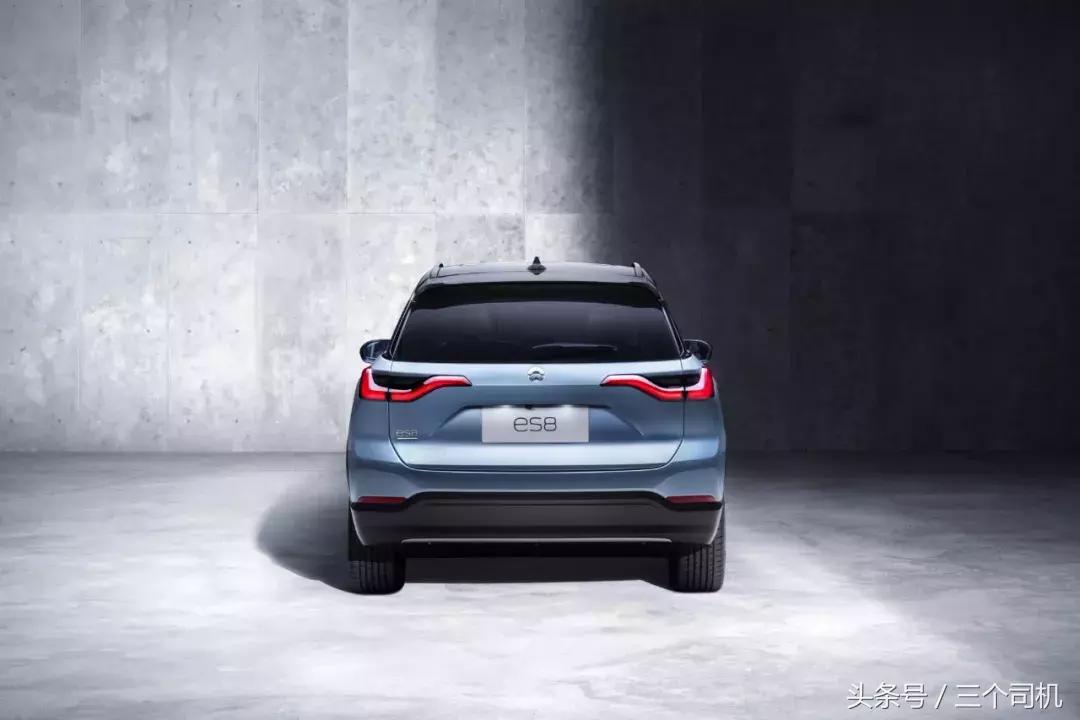 百公里提速4.4秒，50万购买这款纯电7座SUV，但续航仅355公里