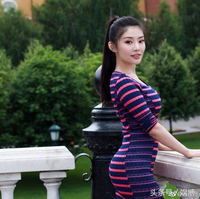 徐冬冬晒出健身照片,徐冬冬凹造型素颜照