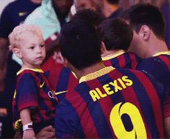 梅西9岁对太太已一见钟情,梅西九岁的爱情