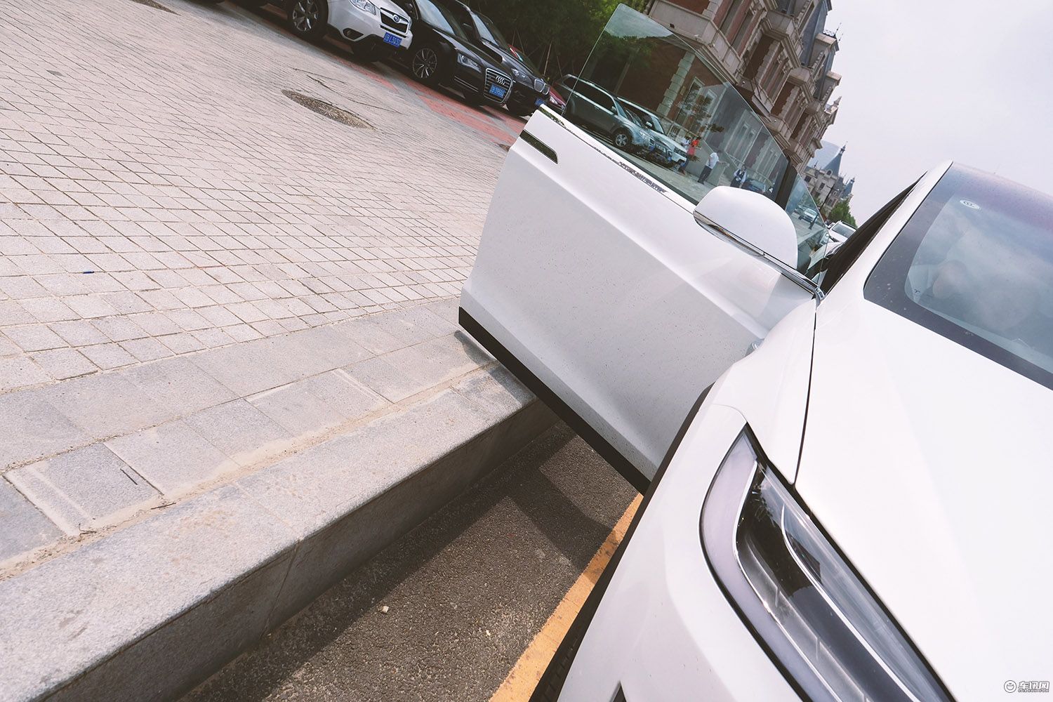 特斯拉modelx旅行,特斯拉modelx100d能跑多少公里