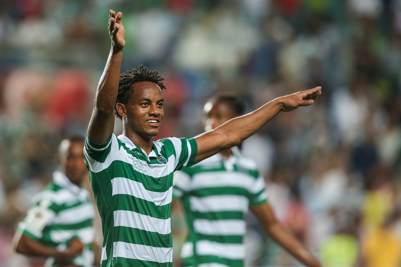 他打进秘鲁36年来世界杯首球，昔日夜店小王子，现变身居家好男人