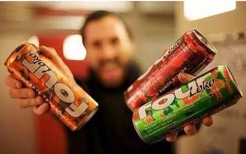 喝了“*身失**酒FourLoko“,请你不要奔向他的床