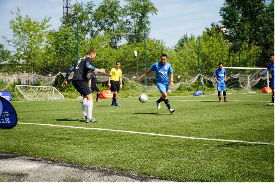 中国球迷最深刻的一件事世界杯,中国第一次进世界杯球迷有多疯狂